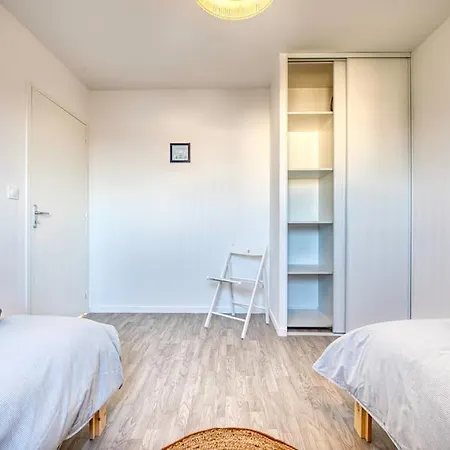 Le Nid Familial De Maison Neuve Proche 6 Pers Casa de Férias