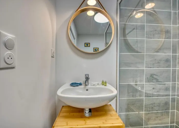 Casa de Férias Le Nid Familial De Maison Neuve Proche 6 Pers *