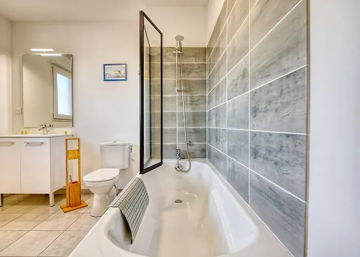 Le Nid Familial De Maison Neuve Proche 6 Pers Casa de Férias